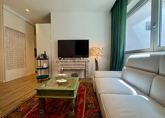 Ricotti Apt, 2 Min From Metro *